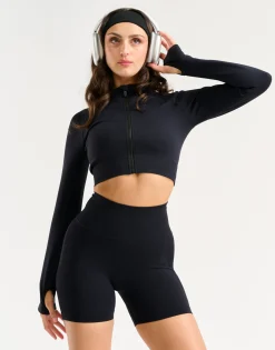 New ECHT Arise Essential Shorts Black