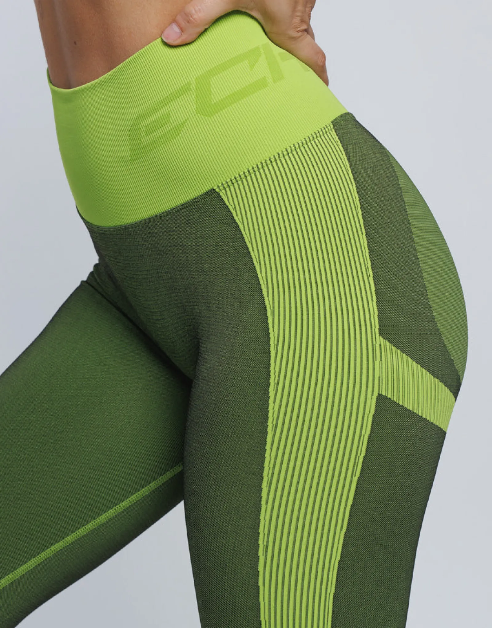 Clearance ECHT Arise Scrunch Leggings V2 Lime