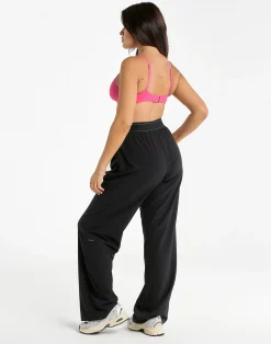 New ECHT Elemental Crossover Bralette Pink
