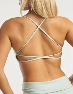 New ECHT Expel Sports Bra Light Blue