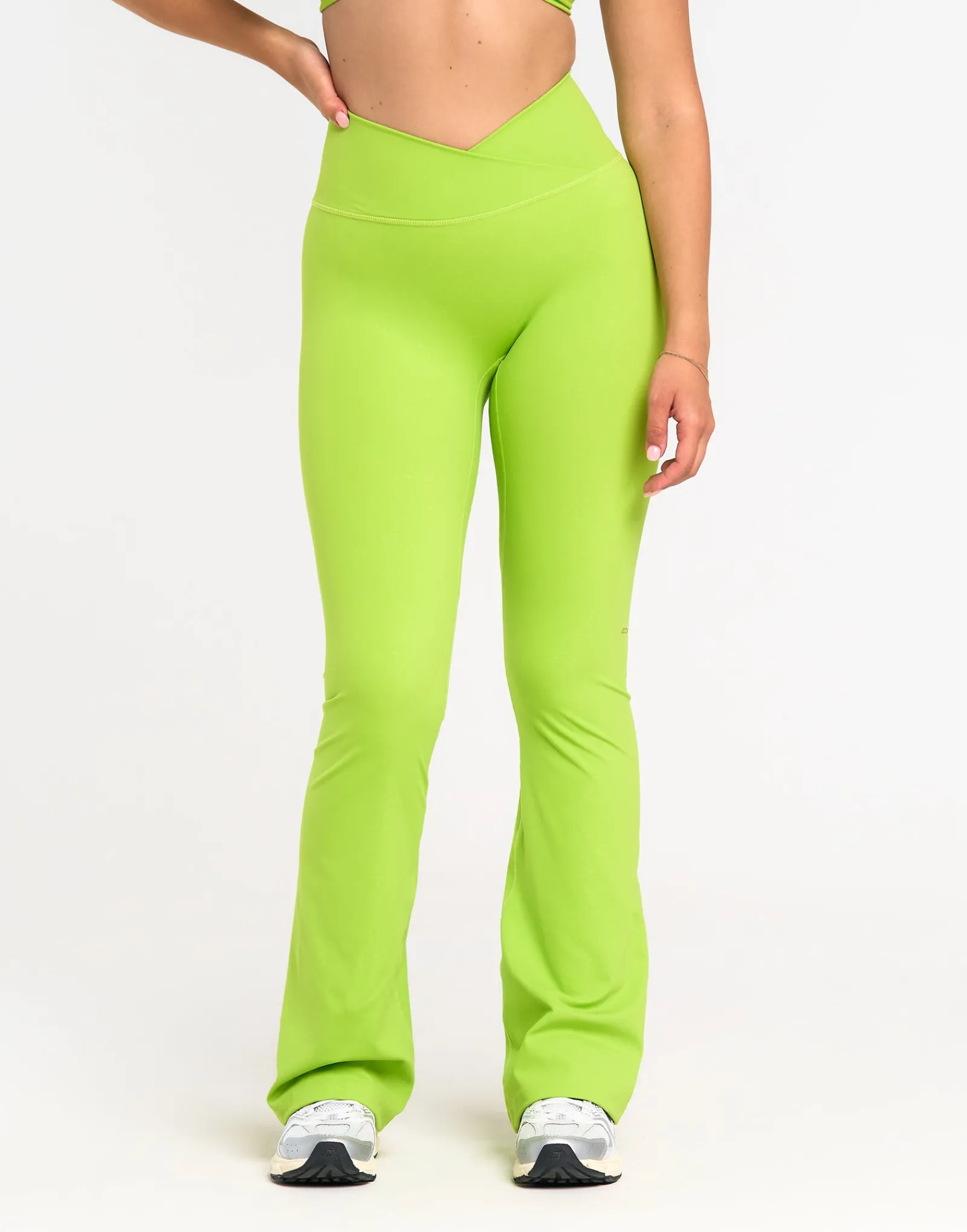 Hot ECHT Storm Flare Leggings V2 Green